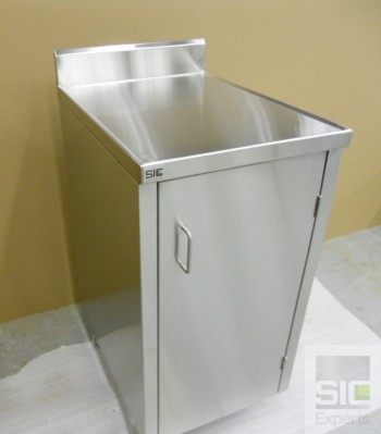 Cabinet acier inoxydable sur mesure SIC30633 Cabinet acier inoxydable sur mesure SIC30633